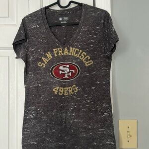 Dark heather grey San Francisco 49ers short sleeve shirt, size Medium